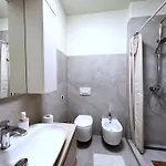 Downtown Apartment 티라나