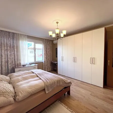 Downtown Apartment Tirana
