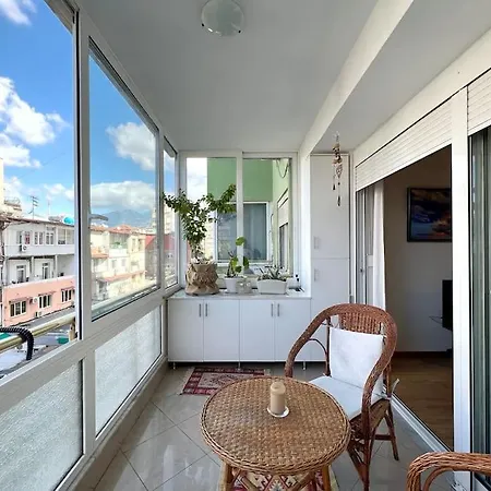 Daire Downtown Apartment *