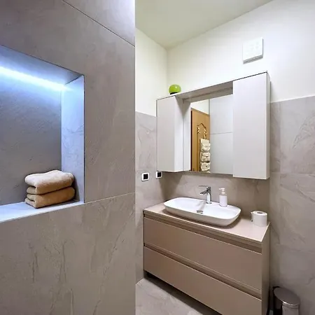 Downtown Apartment Lejlighed Tirana