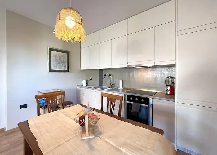 Downtown Apartment Tiran